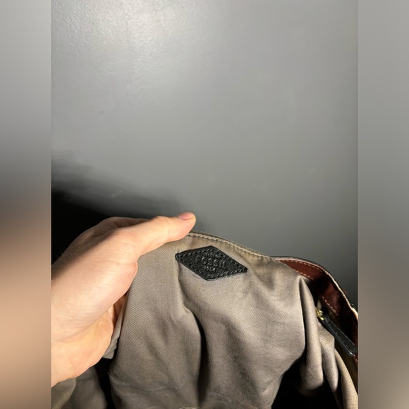 Fossil Gwen Side Zip Shopper Tote in Goat Hide Leather - Picture 2 of 10